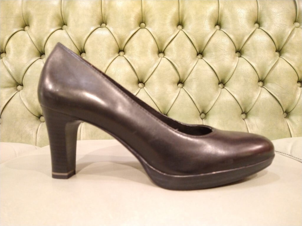 tamaris black pumps