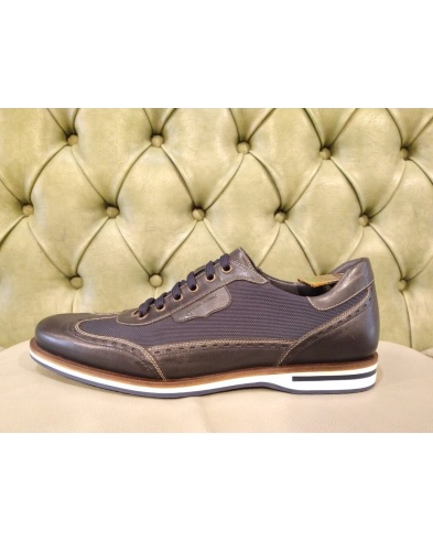 Sneakers artigianali da uomo
