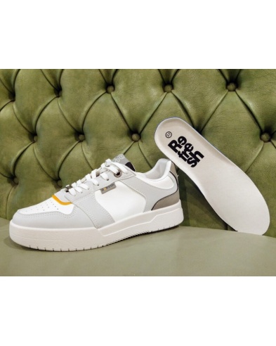White sneakers with removable insole