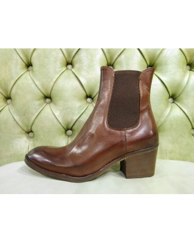 Leather boots made in Italy