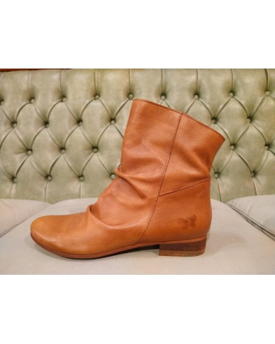 Felmini ankle slouch boots with low heel