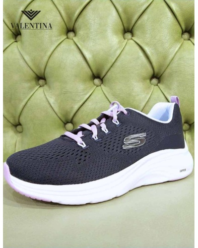 Machine washable Skechers shoes with memory foam