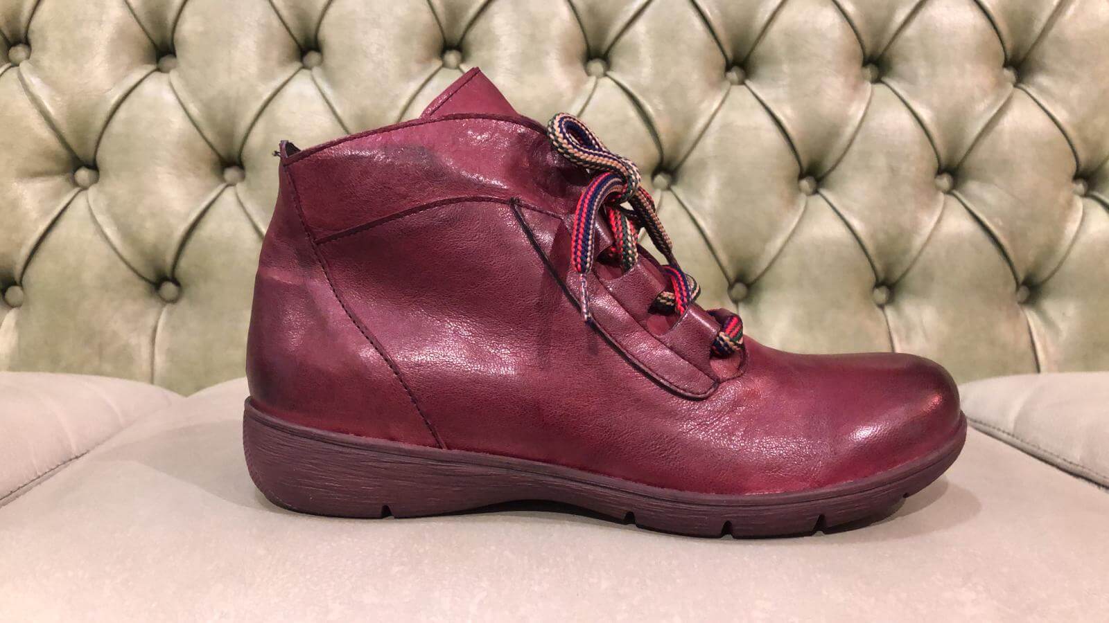 Scarpe casual rosse allacciate, in pelle